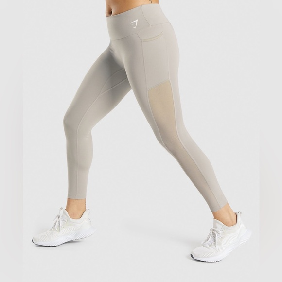 Gymshark Training Mesh Pocket Leggings Size Medium - Picture 1 of 10